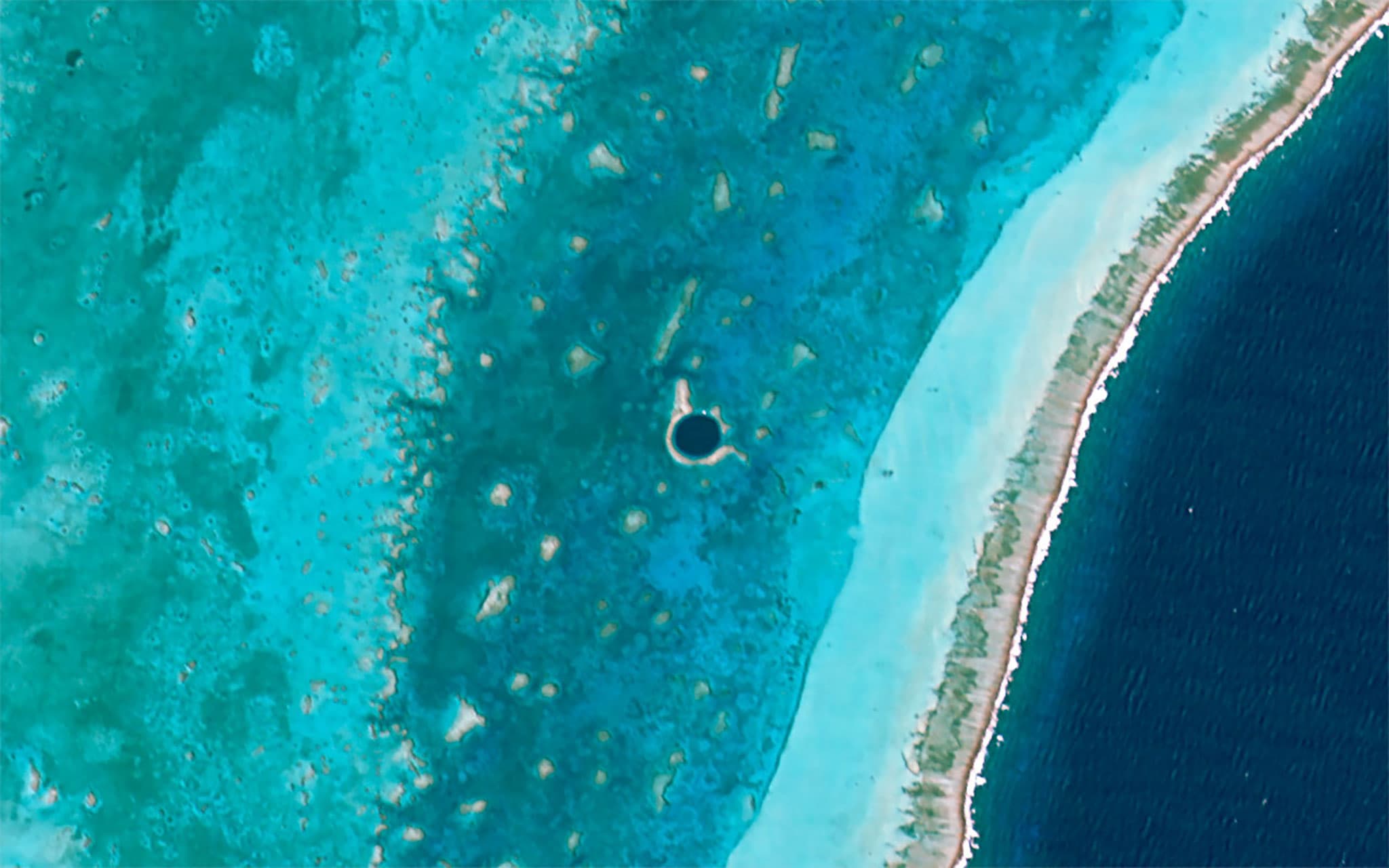 Great Blue Hole (diving)