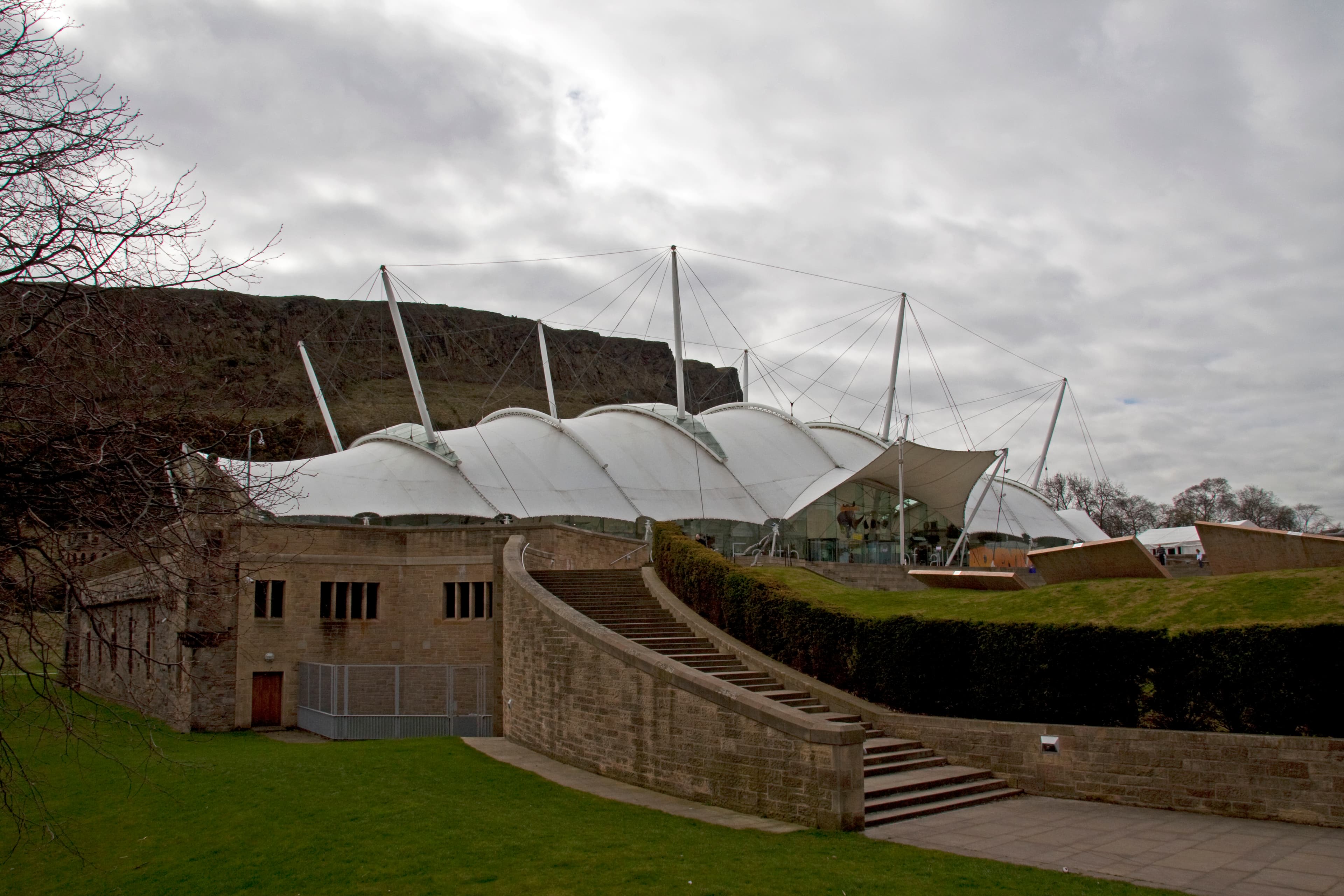 Dynamic Earth