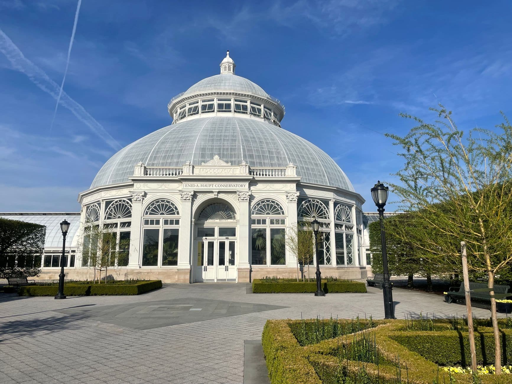Darwin R. Barker Library & Conservatory