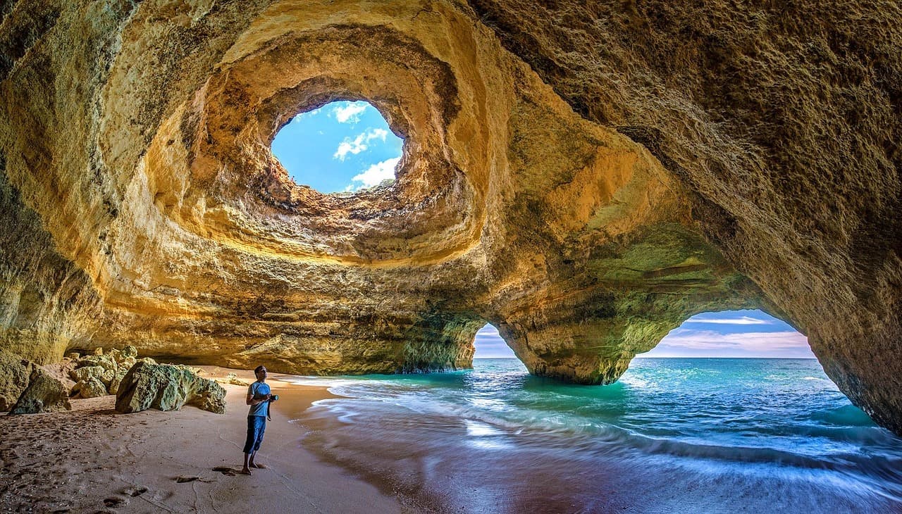 Kayaking sea caves