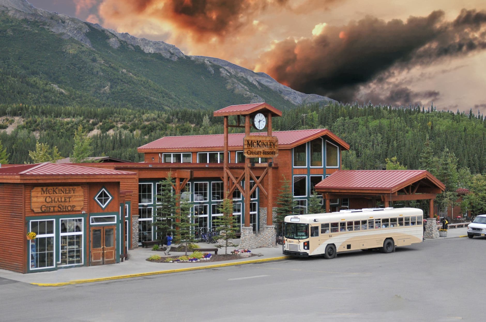 Eielson Visitor Center Wildlife Viewing