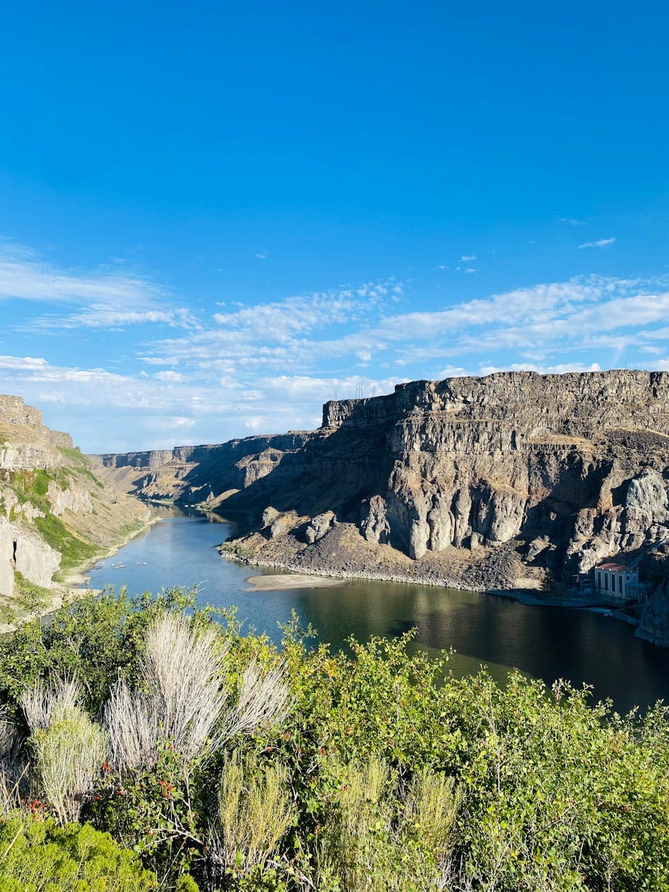 Snake River (jet boat tours)