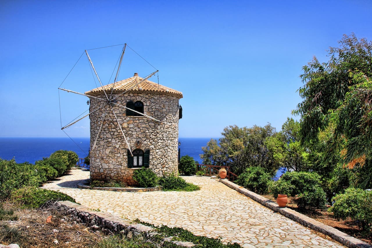 Windmill Island Gardens