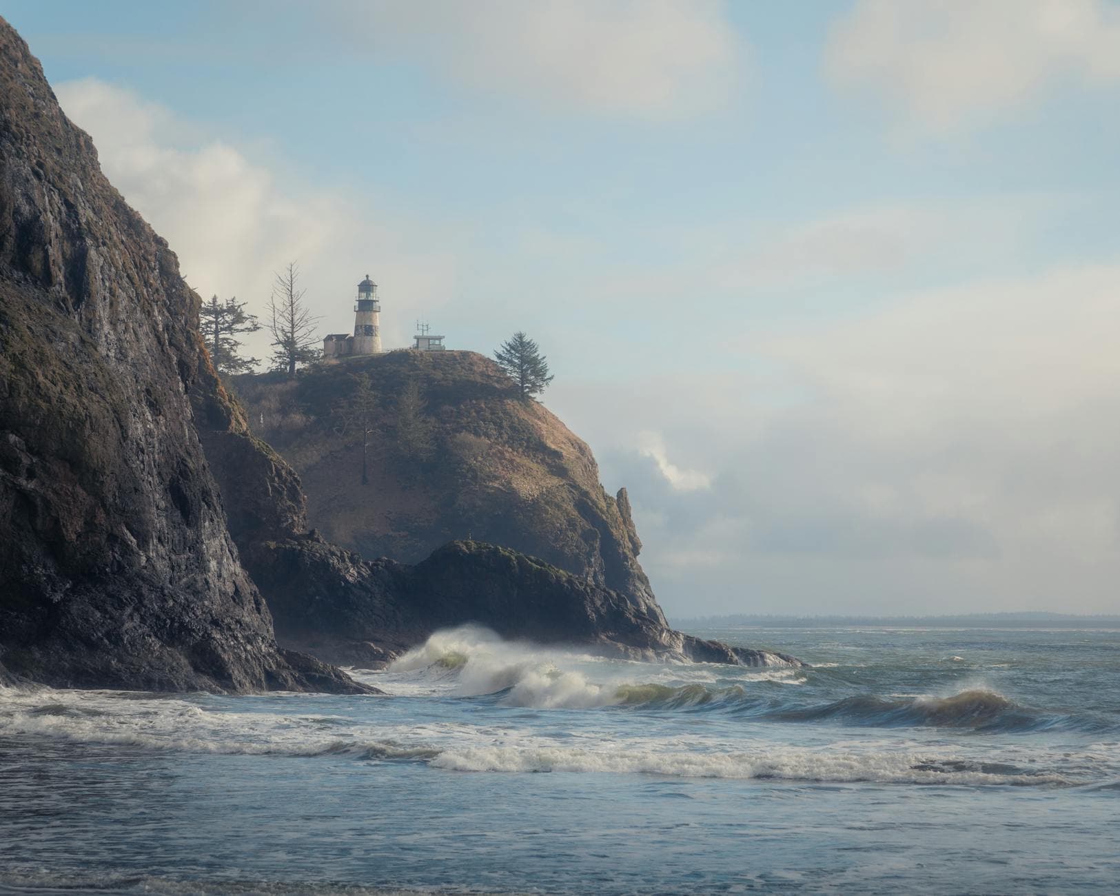 Cape Disappointment SP (lighthouses, Lewis & Clark interpretive center)