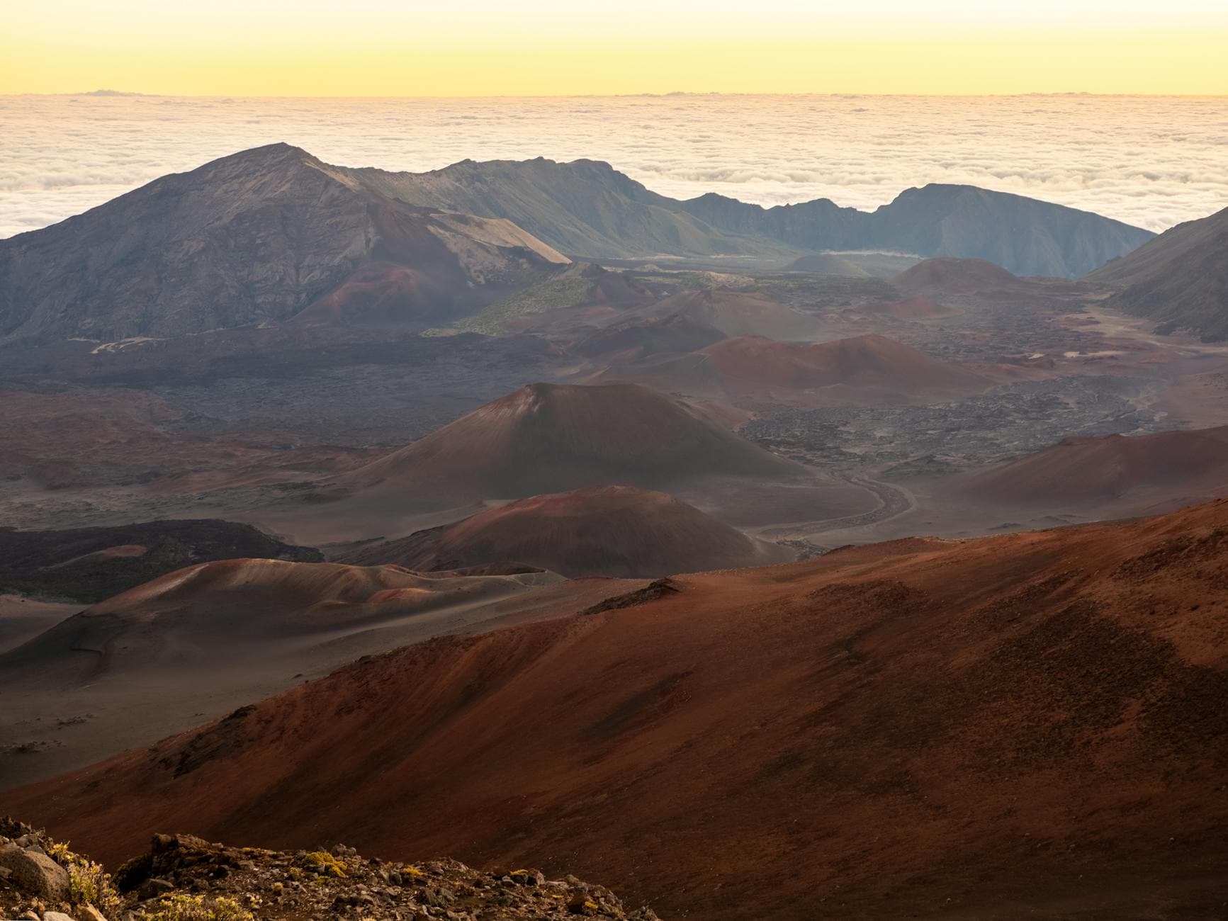 Haleakalā NP (summit (sunrise permit required, sunset no permit), Halemauʻu Trail, Hosmer Grove)