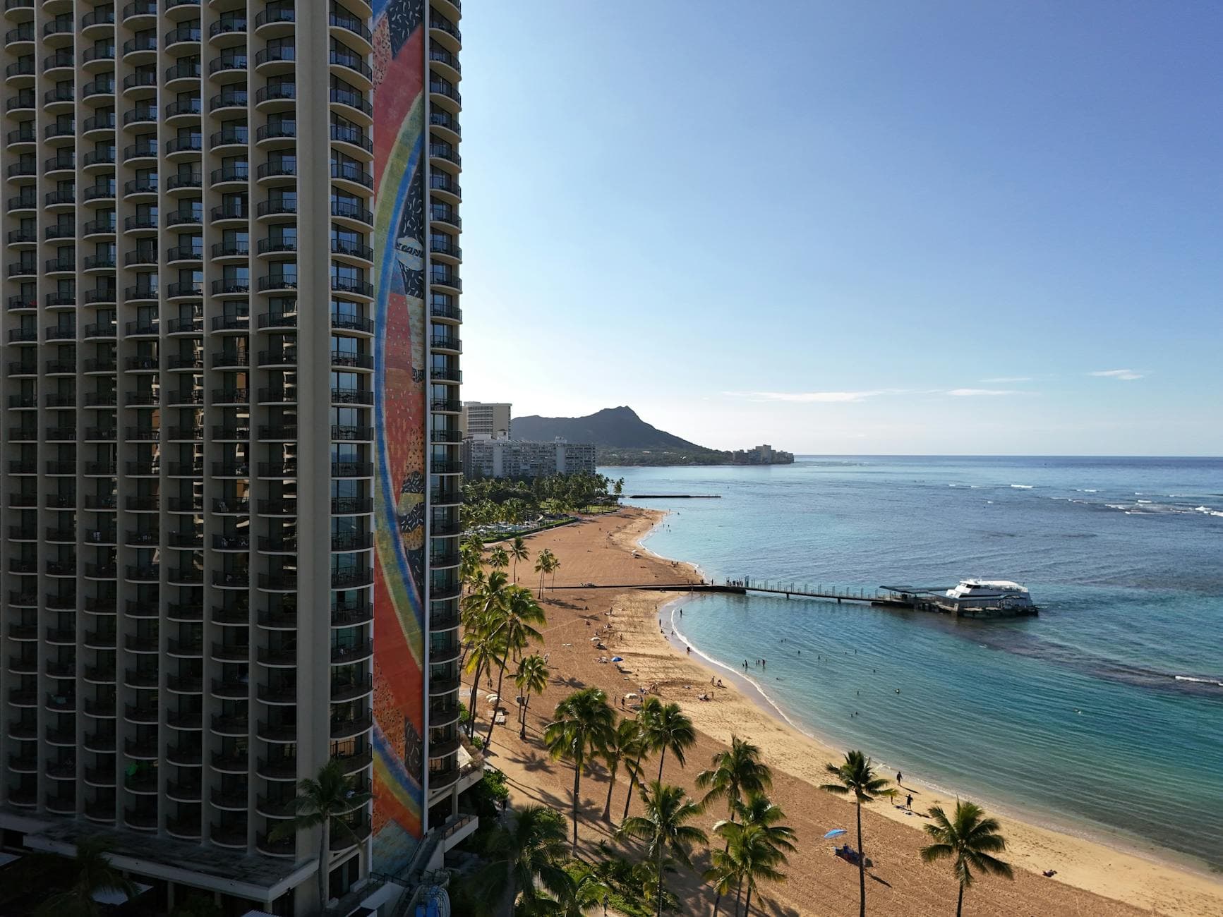 Honolulu (Waikīkī Beach (outside resort core), Diamond Head, Iolani Palace)