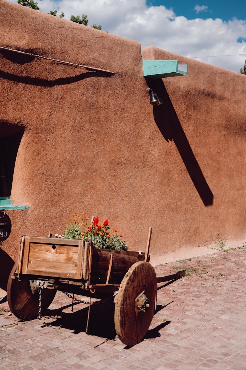 Taos Pueblo (UNESCO – day trip)