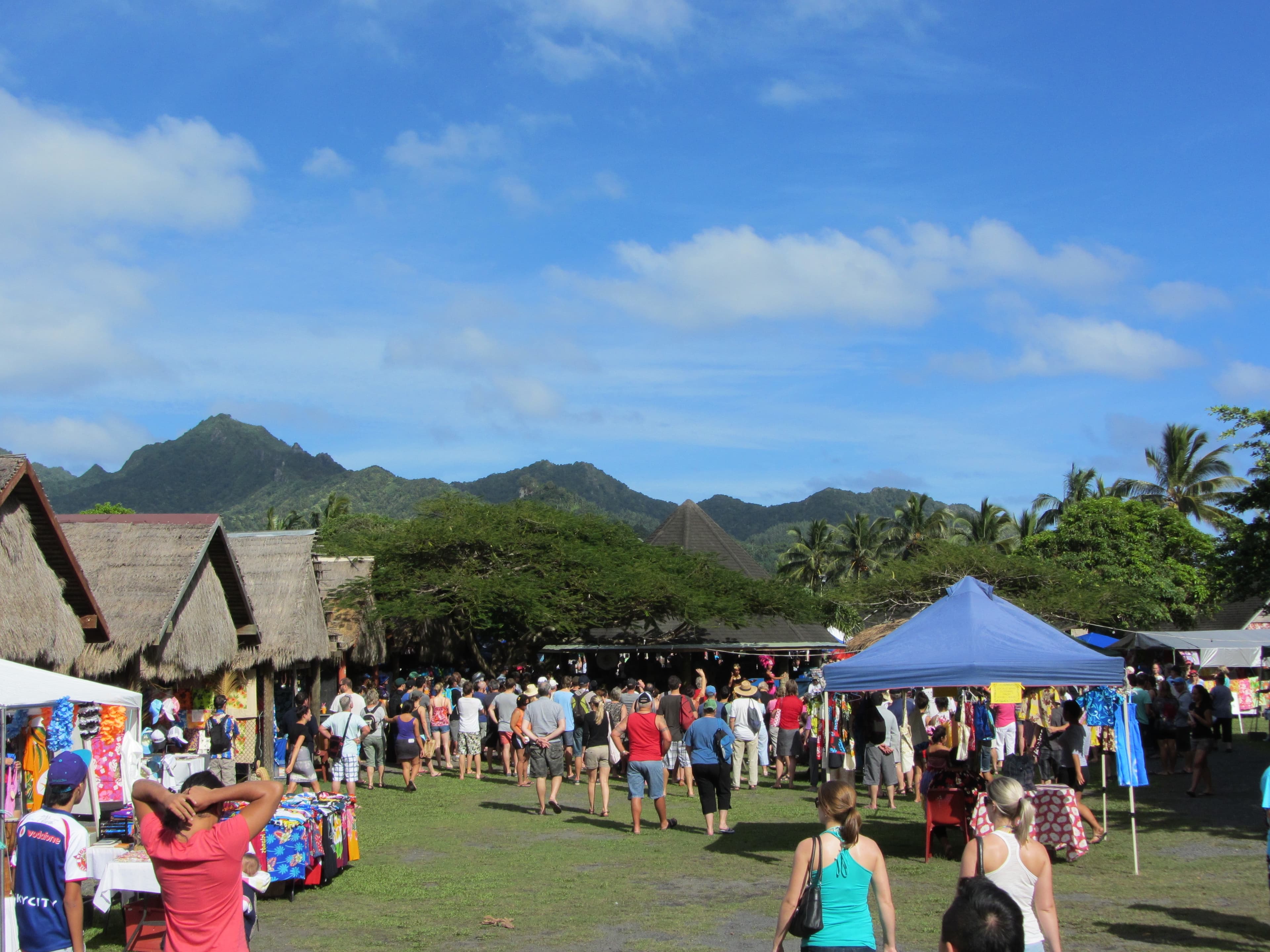 Punanga Nui Market
